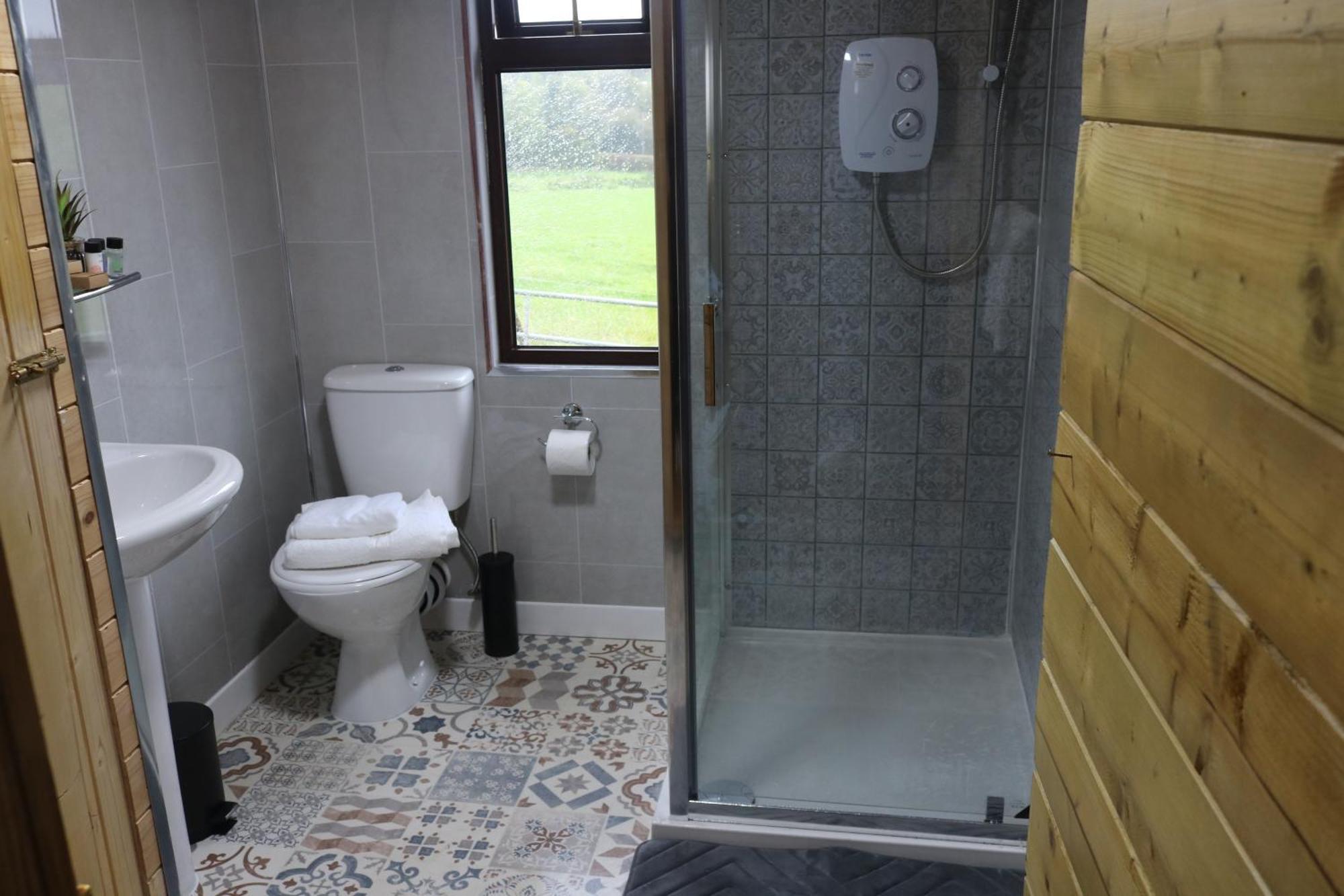 The Cabin Pipershill Newtownbutler Экстерьер фото